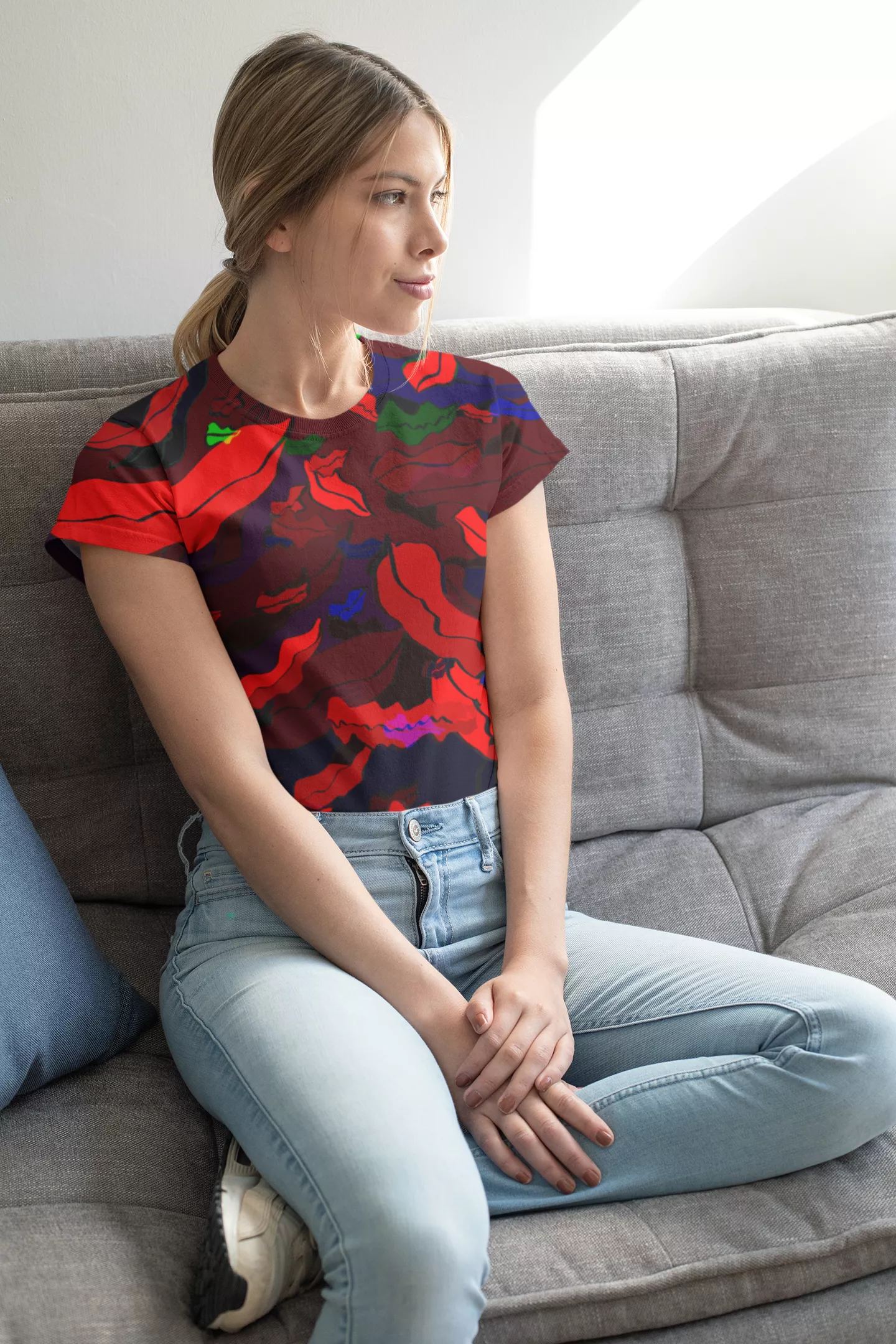 23FT005-1 亲吻（红色）女士运动短袖T恤 kiss (red) female short sleeve sport T-shirt